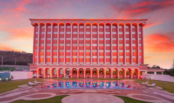 Sitara - Luxury Hotel